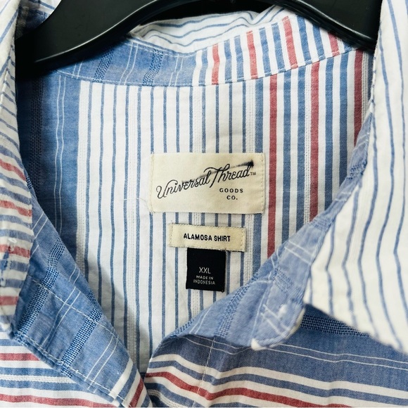 Universal Thread Button Down - Picture 4 of 4
